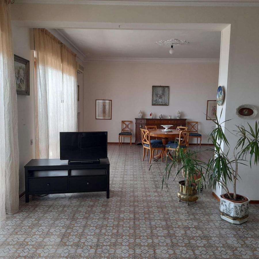 Domus Flavia Apartment Termoli Bagian luar foto
