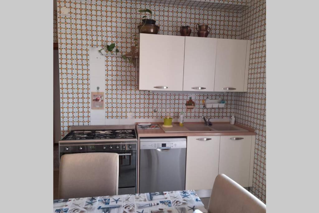 Domus Flavia Apartment Termoli Bagian luar foto