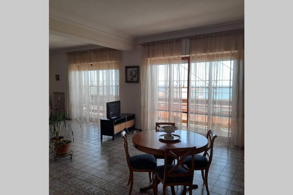 Domus Flavia Apartment Termoli Bagian luar foto